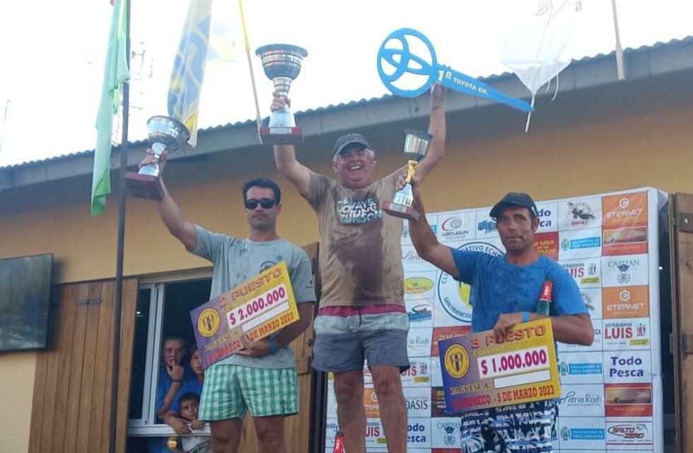 El podio de las 6 Horas a la Corvina de Mayor Peso del Club Recreativo Echegoyen