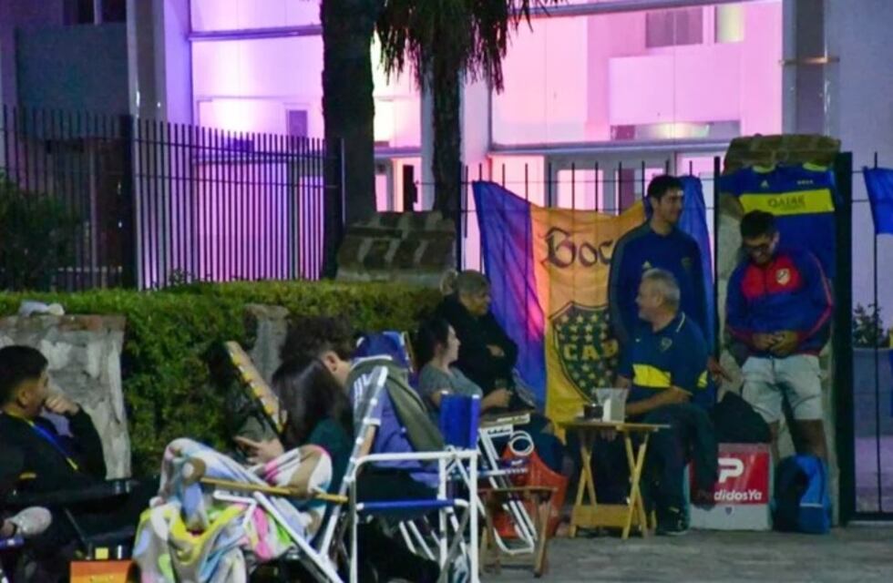 La locura de los puntanos por ver Boca vs Racing: hacen cola dos días antes