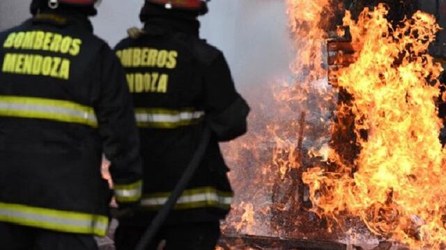 Bomberos fuego