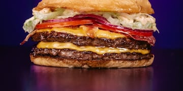 Una de las 15 preparaciones de la mejor hamburguesería de la ciudad de Córdoba.