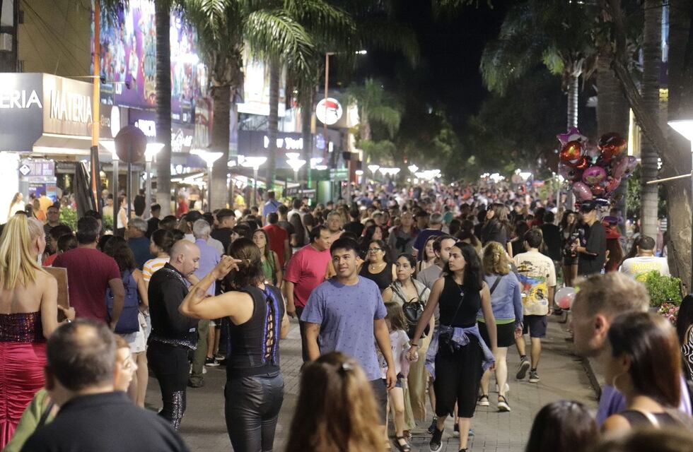 Villa Carlos Paz vivió el último fin de semana de enero con gran ocupación y actividades culturales