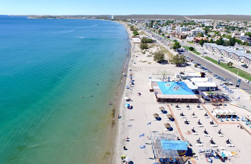Los imperdibles para disfrutar en Puerto Madryn: la ciudad de los animales marinos y las impactantes aguas