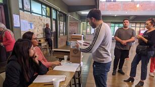 Formosa anunció el desdoblamiento de las elecciones para el 25 de junio.