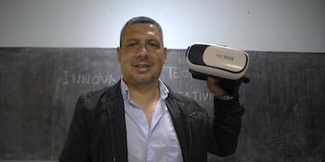 Nahuel Hollman, uno de los 6 finalistas del Premio Docentes que Inspiran.