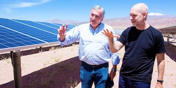 "Estoy aprendiendo muchísimo sobre energía solar aquí", decía Horacio Rodríguez Larreta en febrero del año pasado cuando visitaba con el gobernador Morales la planta solar Cauchari, en Jujuy.