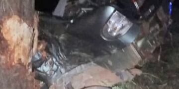 Accidente fatal en Caraguatay: un muerto y un herido tras un impactante choque.