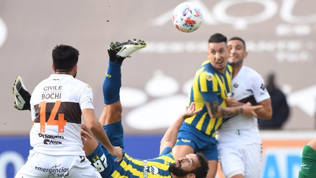 Rosario Central cayó goleado 4 a 1 frente a Platense por la fecha 13 de la Copa de la Liga Profesional de Fútbol, en el último antecedente entre ambos. (@carcoficial)