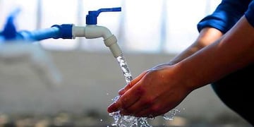 La tormenta causó cortes de electricidad en las estaciones de bombeo, lo cual afectó al servicio de agua potable.