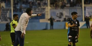 El Racing de Chiquito Bossio jugará una "final" en Chaco (Facundo Luque / La Voz).