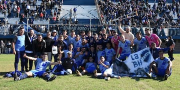Ben Hur festejó el torneo Apertura de la Liga Rafaelina de Fútbol