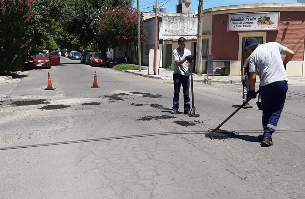 Realizaron trabajos de bacheo en distintos sectores de la ciudad