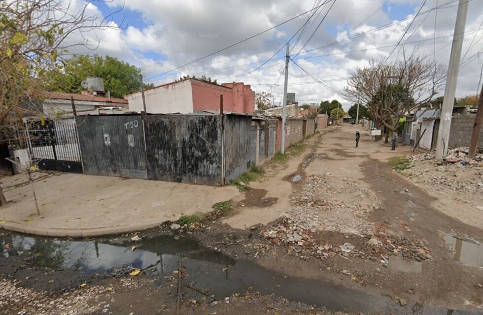 Violencia en Córdoba: atacaron a pedradas a un policía y terminó hospitalizado