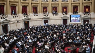 Los diputados electos juraron este miércoles 3 de diciembre en el Congreso Nacional. (Clarín / Federico López Claro)