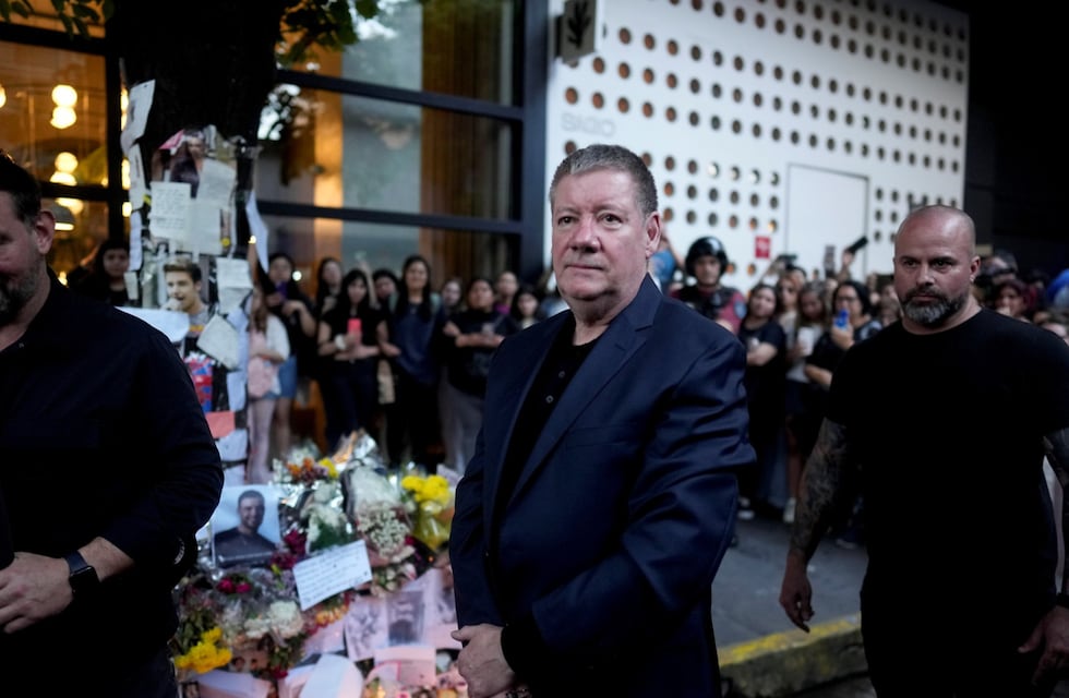 El padre de Liam Payne se despidió del memorial que realizaron sus fans en Buenos Aires