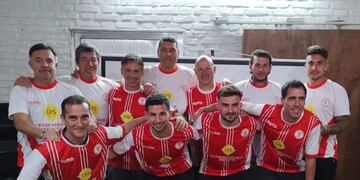 Huracán de Tres Arroyos conmemoró los 21 años del debut en la B Nacional