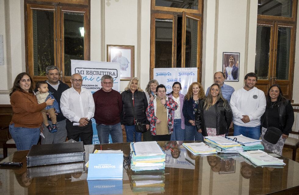 Tres Arroyos: firma de Escrituras