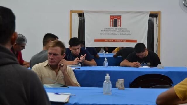 Lanzan cursos de capacitación en Puerto Esperanza.