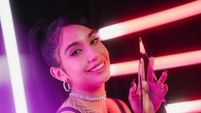 María Becerra en los Latin AMAs.