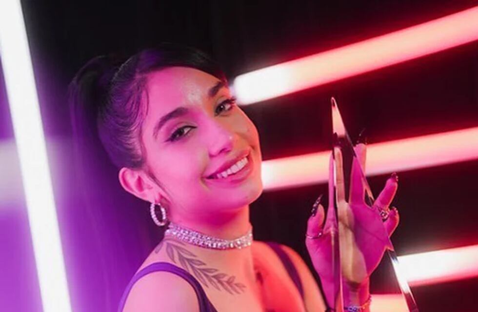 María Becerra y un cambio en su cara: “Me quedaría re facha”