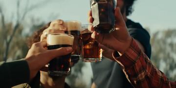 Brindis por el Día del Amigo. (Archivo / web)