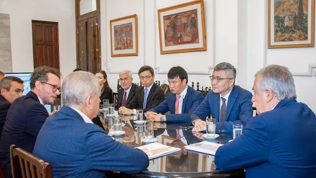 Ejecutivos de Tsingshan Holding confirmaron al gobernador Morales el inminente desembarco de esa compañía china en la provincia Jujuy.