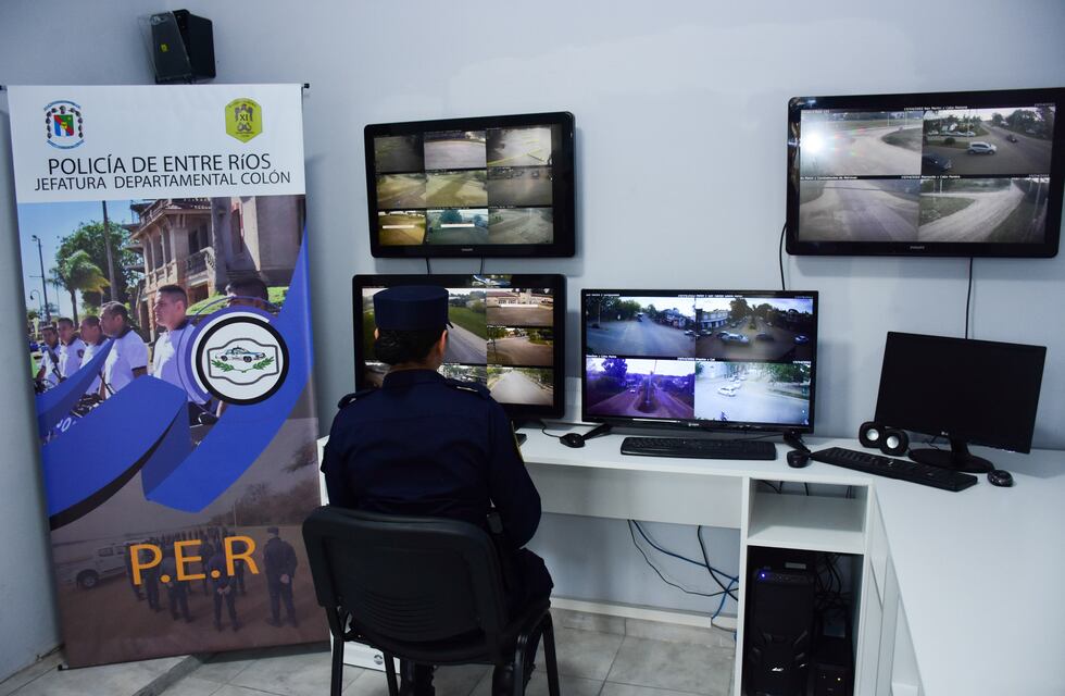 Colón: se inauguró la sala de Videovigilancia y sección Comunicaciones
