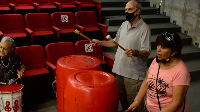Grupo de percusión de jubilados