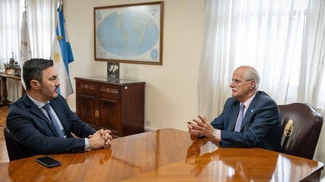 Luis Petri y Jorge Taiana, reunión de transición.