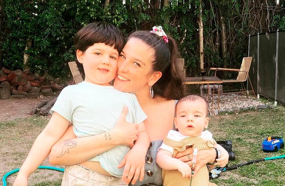 El descargo de Juana Repetto tras las críticas por el cuidado de su hijo, que tiene coronavirus: “Jamás lo dejé de abrazar”