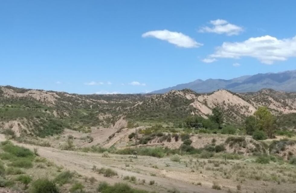 Murió un hombre que practicaba enduro en el Dique Frías