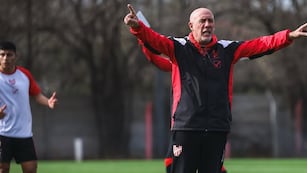 Daniel Oldrá se pone al frente del trabajo de Instituto para el inicio de la pretemporda.