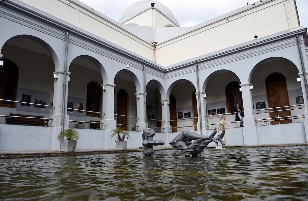 Descalzos y solos, rescataron a tres niños que deambulaban por las calles de Córdoba