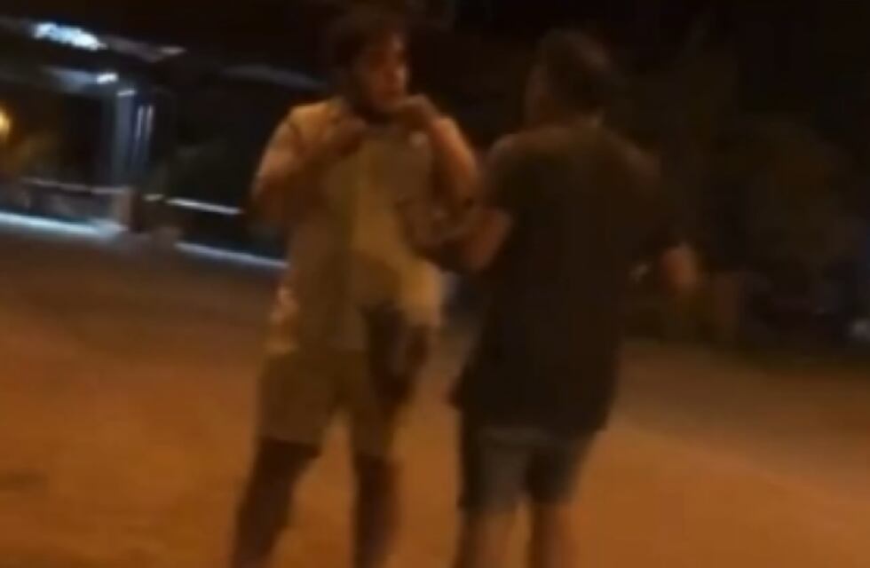 Difunden un video del joven agredido por rugbiers atacando a un remisero
