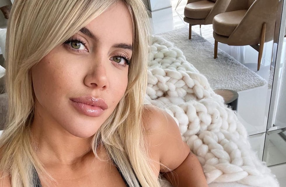 Joggers y zapatillas ¡con tacos!: el look de Wanda Nara que combinó su propia marca y Balenciaga