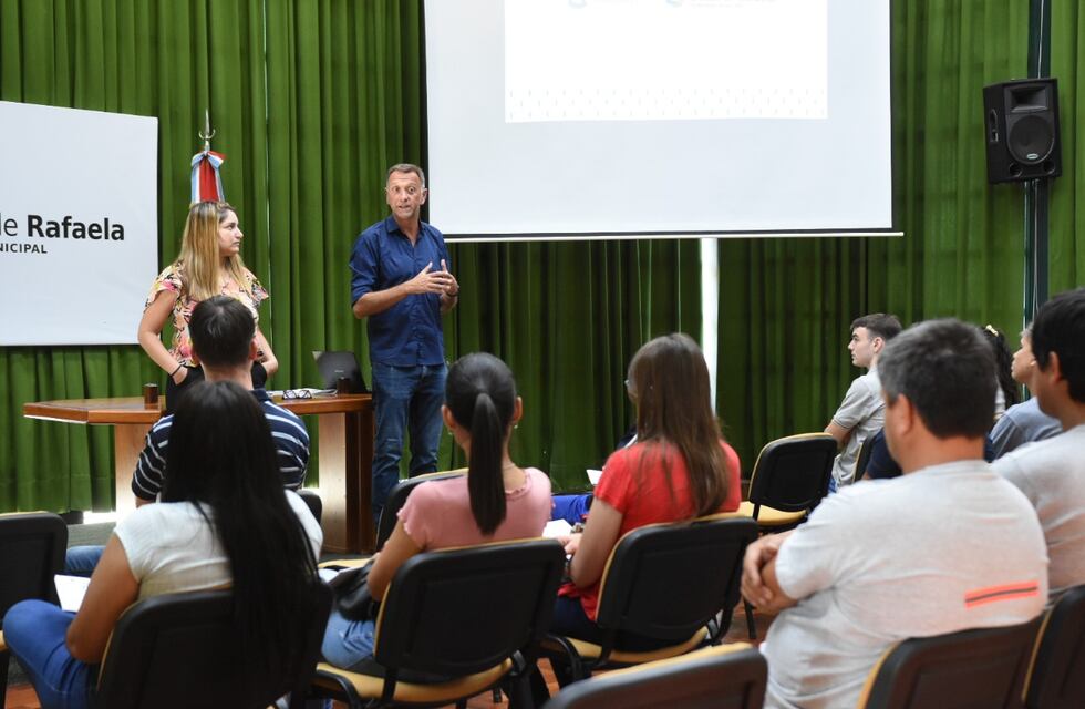 Curso de inducción para los nuevos empleados municipales