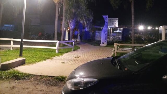Organizaron una fiesta clandestina en el restó del country Aires del Llano en Santo Tomé. (@mariogaloppo)