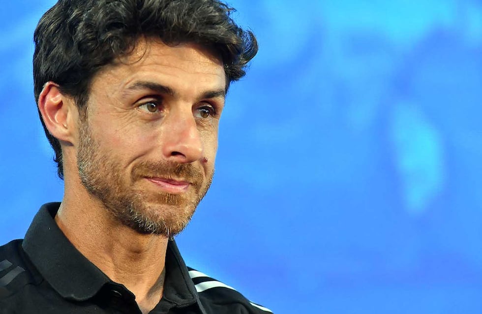 ¿Dejaron a Pablo Aimar por WhatsApp?: los motivos que lo vinculan con el mensaje viral de “una poesía”