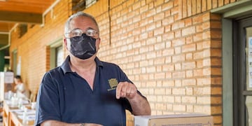 El vicepresidente de la Cámara de Representantes de Misiones, Hugo Passalacqua, ya emitió su voto.