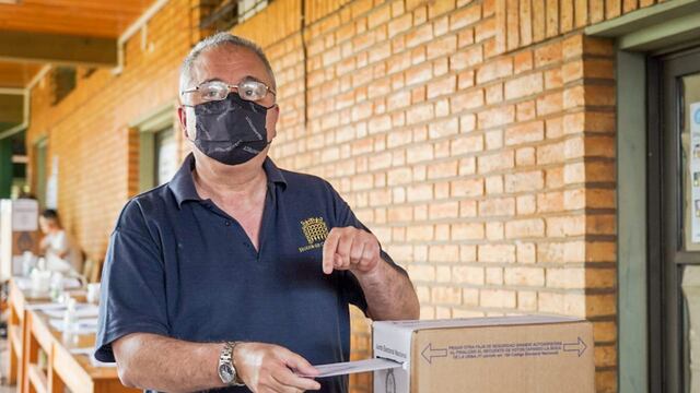El vicepresidente de la Cámara de Representantes de Misiones, Hugo Passalacqua, ya emitió su voto.