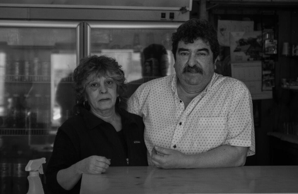 Bar Café “El Califa”: cuando el tiempo es una gran parte de la historia