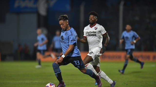 Iván Ortigoza en acción. Reemplazó al lesionado Franco Jara en un Belgrano que le gana a Newell's (Facundo Luque / La Voz).