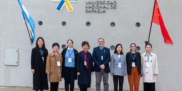 Representantes de la Universidad Nacional de Rafaela y de la Zhejiang International Studies University (ZISU)