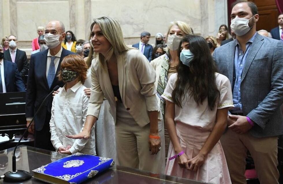 Carolina Losada y otros legisladores nacionales se reunirán con Omar Perotti