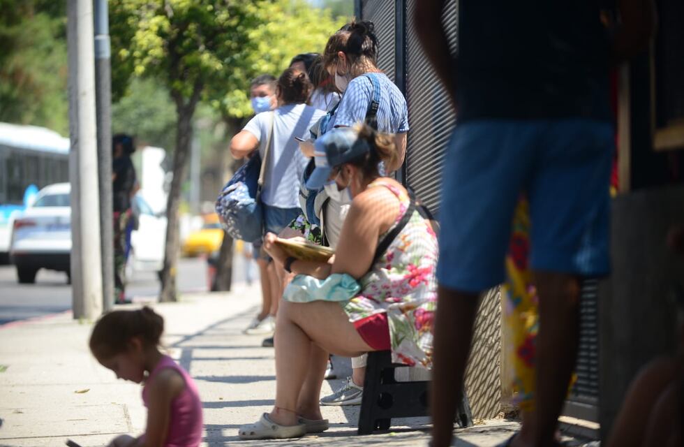 Coronavirus en Argentina: en el primer día del año, reportaron 20.020 nuevos contagios y 12 muertes