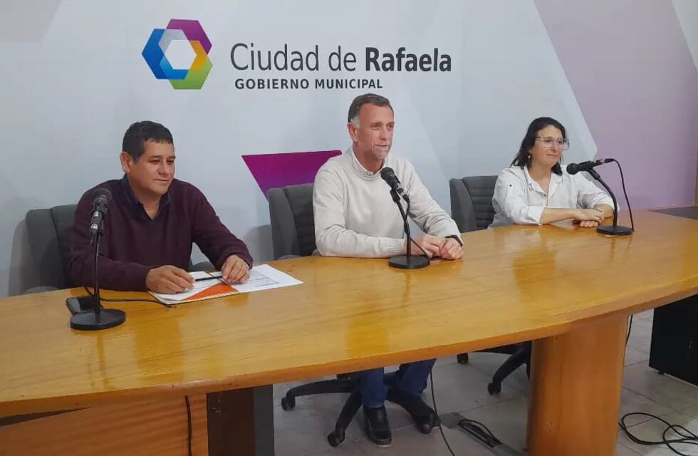 Convenio de asistencia técnica entre el ICEDeL y la Municipalidad de Dolores, Uruguay