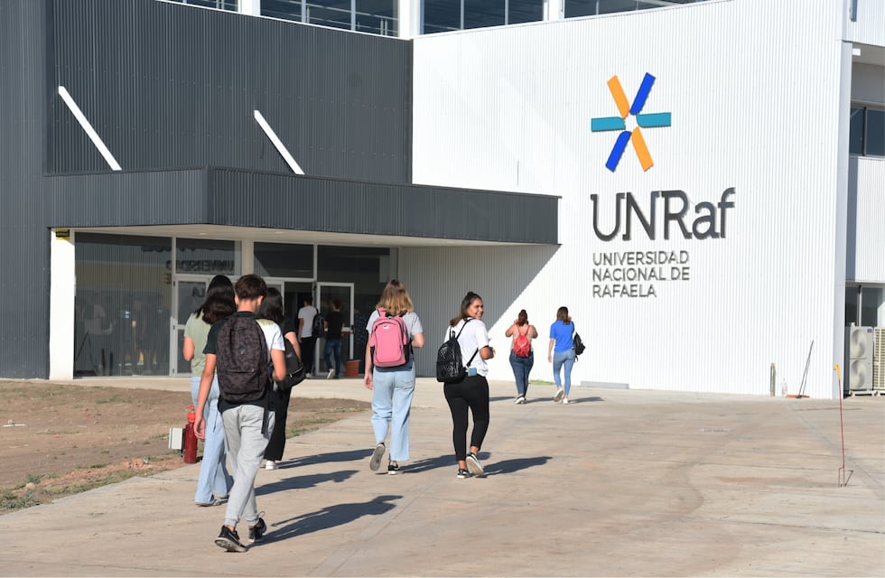 La UNRaf inaugura la muestra “Ser mujeres en la ESMA”
