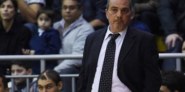 Álvaro Castiñeira fue presentado como nuevo entrenador de Atenas. (UcuWeb)