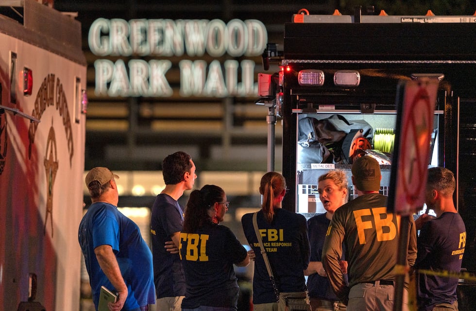 Estados Unidos: un hombre mató a tres personas en un shopping y fue abatido por un civil