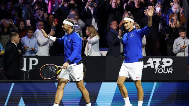 Roger Federer se despide del tenis jugando junto a Rafael Nadal. Foto: @SC_ESPN