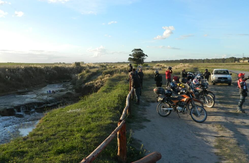 Por la Huella Moto turismo Tres Arroyos: Sexta edición Vuelta al partido